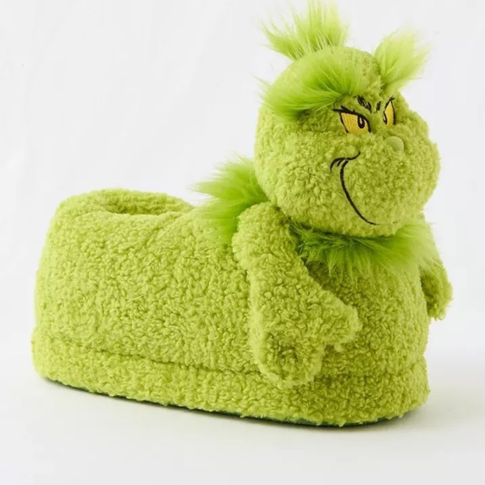 Grinch slippers